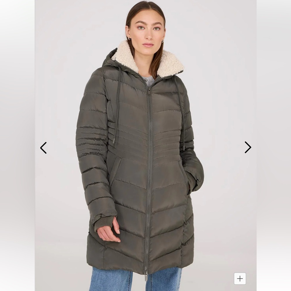 Suzy shier winter jacket size medium. New and not worn it has the tag on it